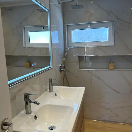 New Luxe House *